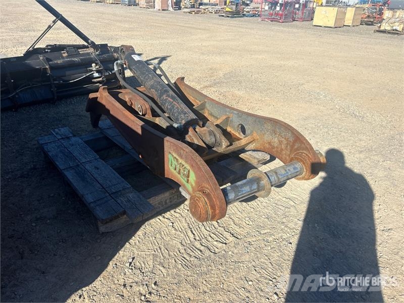  NYE EC250 35 in Excavator Thumb دلاء