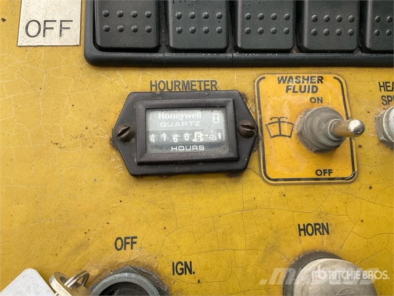 Omega 2414-10 10000 lb 4x4 Rough Terrain Forklift Навантажувачі підвищеної прохідності