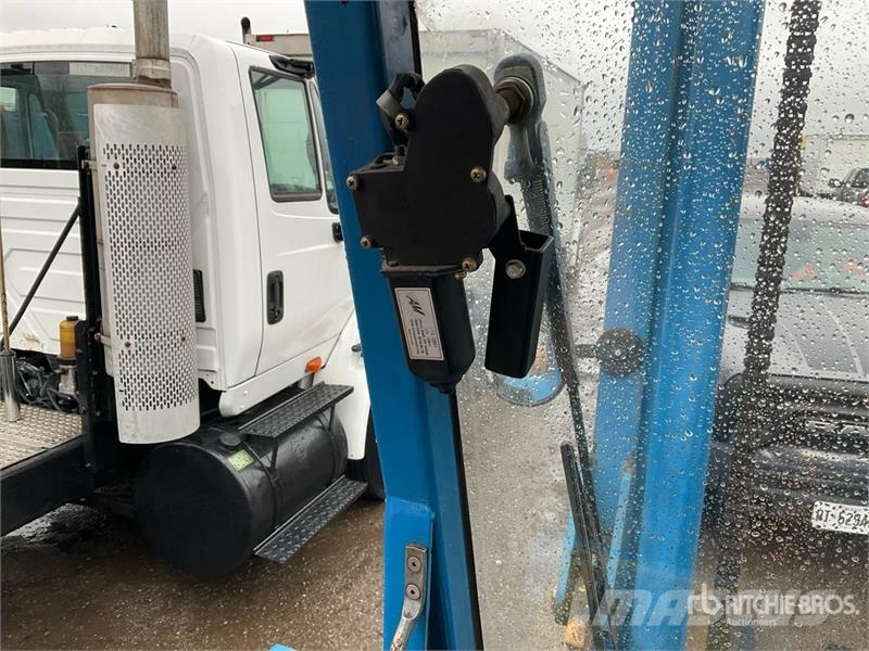 Omega 2414-10 10000 lb 4x4 Rough Terrain Forklift Навантажувачі підвищеної прохідності