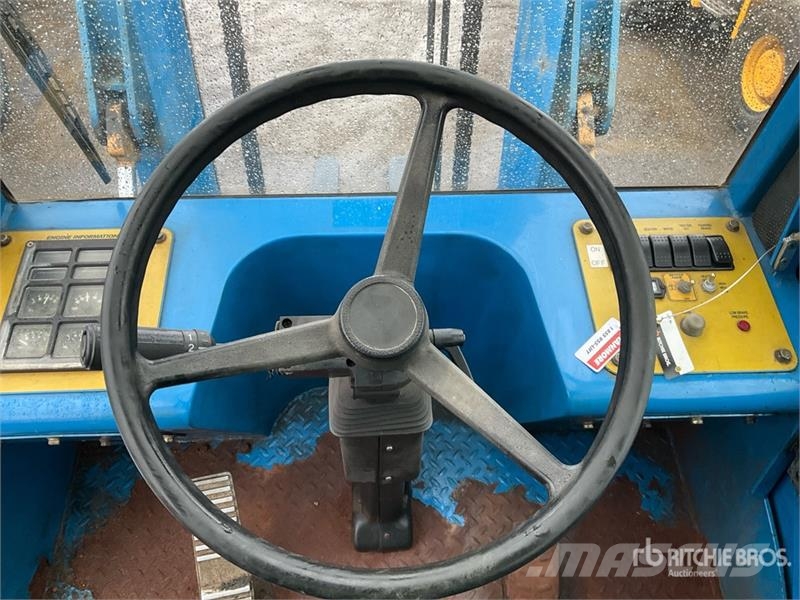 Omega 2414-10 10000 lb 4x4 Rough Terrain Forklift Навантажувачі підвищеної прохідності