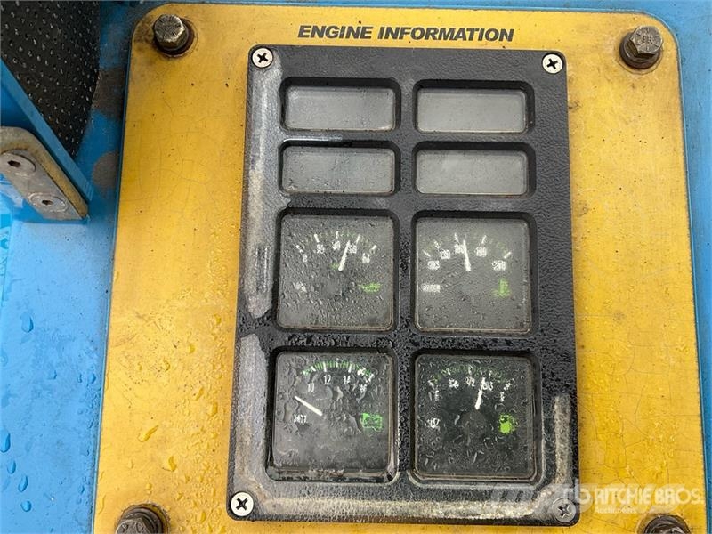 Omega 2414-10 10000 lb 4x4 Rough Terrain Forklift Навантажувачі підвищеної прохідності