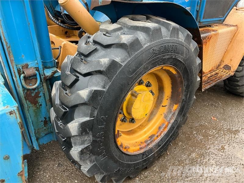 Omega 2414-10 10000 lb 4x4 Rough Terrain Forklift Навантажувачі підвищеної прохідності