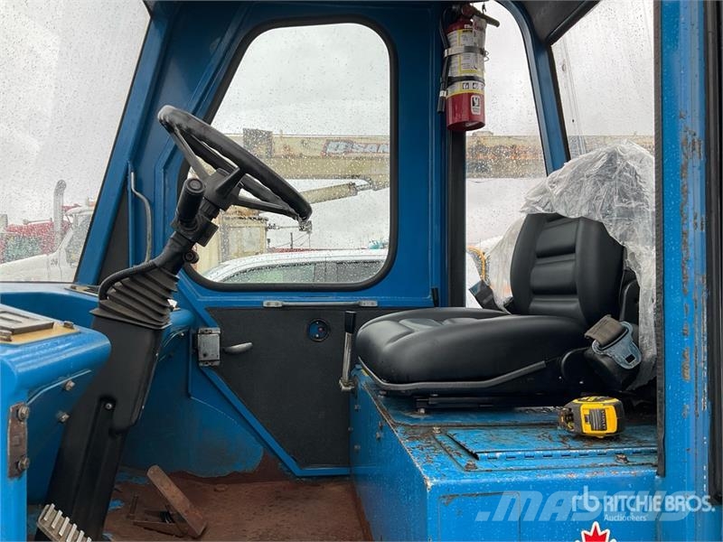 Omega 2414-10 10000 lb 4x4 Rough Terrain Forklift Навантажувачі підвищеної прохідності