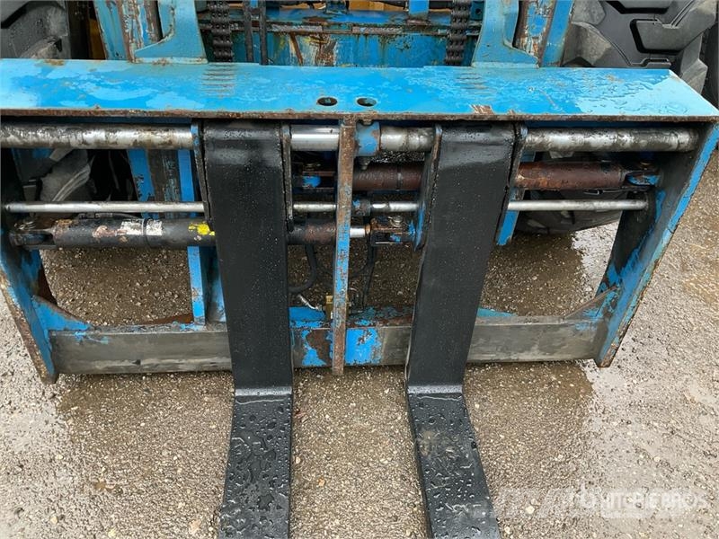 Omega 2414-10 10000 lb 4x4 Rough Terrain Forklift Навантажувачі підвищеної прохідності