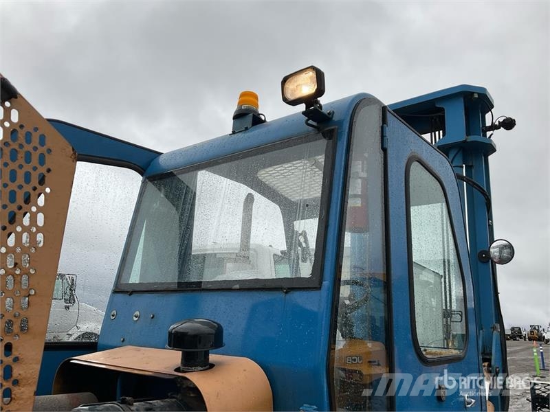 Omega 2414-10 10000 lb 4x4 Rough Terrain Forklift Навантажувачі підвищеної прохідності