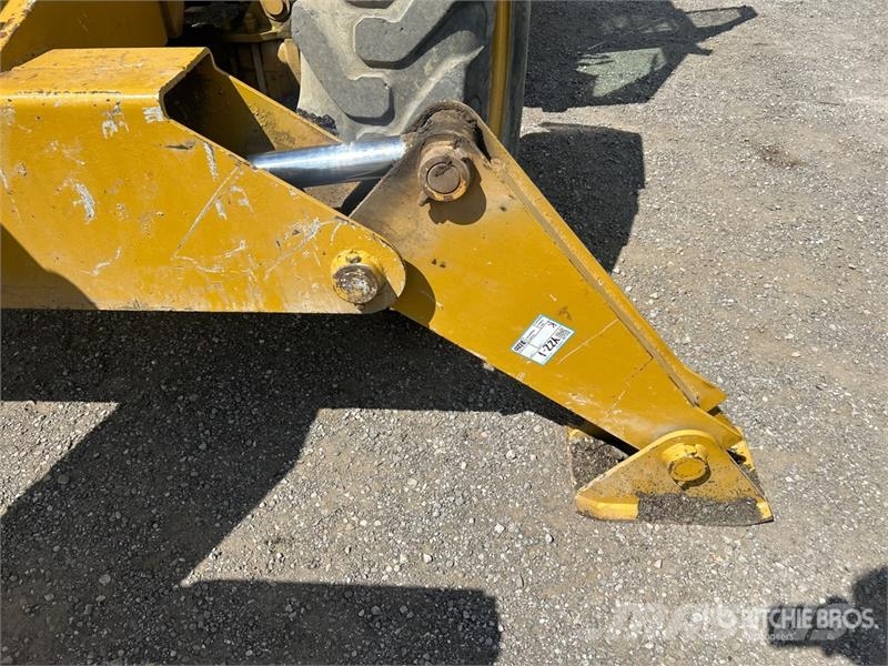 Omega ARM8T42-E Telehandler Teleskopiskie manipulatori