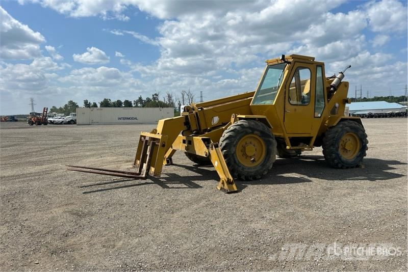 Omega ARM8T42-E Telehandler Teleskopiskie manipulatori