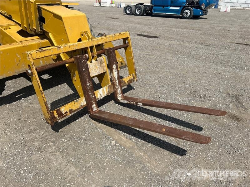 Omega ARM8T42-E Telehandler Teleskopiskie manipulatori
