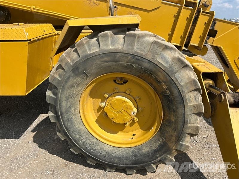 Omega ARM8T42-E Telehandler Teleskopiskie manipulatori