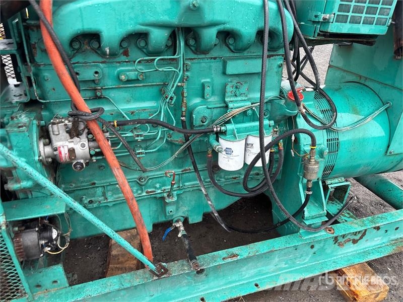 Onan 125 125 kW Skid-Mounted Generator Set Geradores a diesel