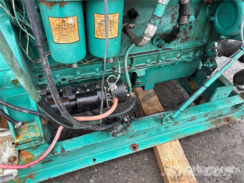 Onan 125 Generator Set مولدات ديزل