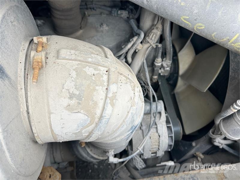 Ottawa B7600 Spotter Truck (Inoperable) Terminaltrekkers