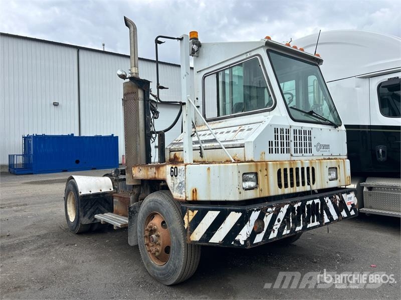 Ottawa B7600 Spotter Truck (Inoperable) Terminaltrekkers