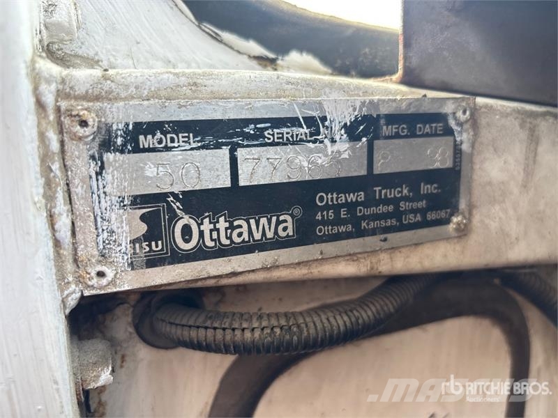 Ottawa Commando 50 Terminal tractors