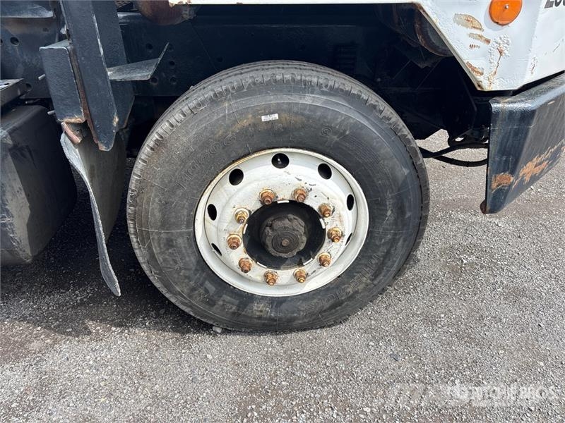 Ottawa Commando 50 Terminal tractors