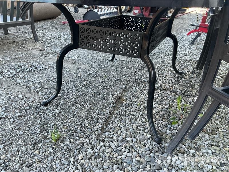  Outdoor Table & Chairs Компоненты строительной техники
