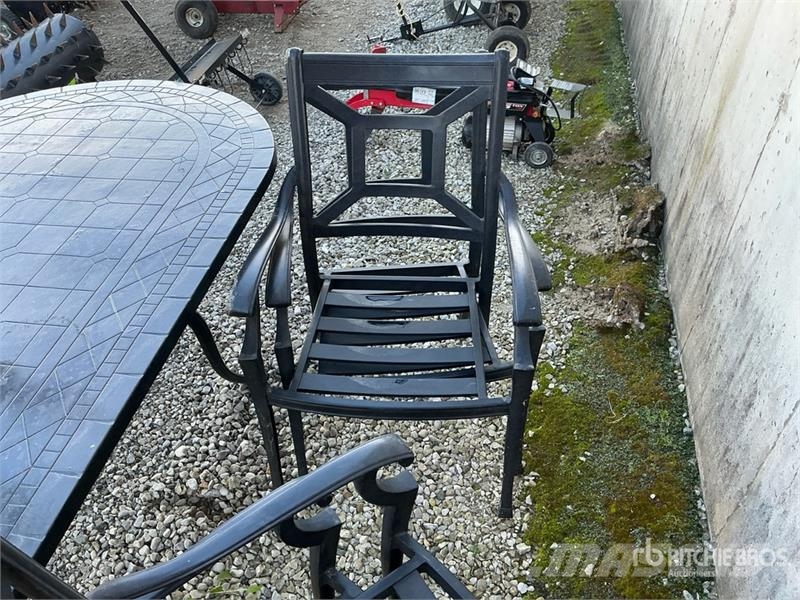 Outdoor Table & Chairs Компоненты строительной техники