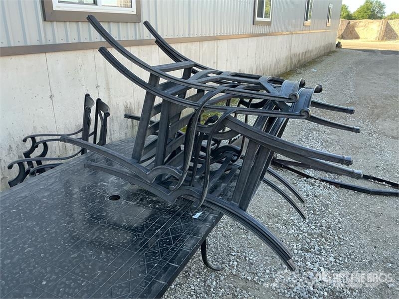  Outdoor Table & Chairs Компоненты строительной техники