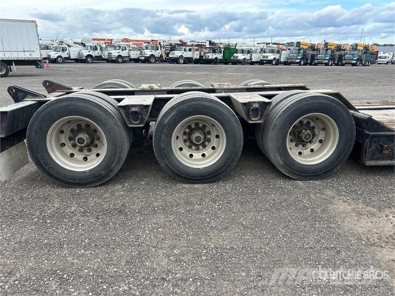 Paron 3TA Tri/A Removable Gooseneck Lowboy Trailer لوادر منخفضة