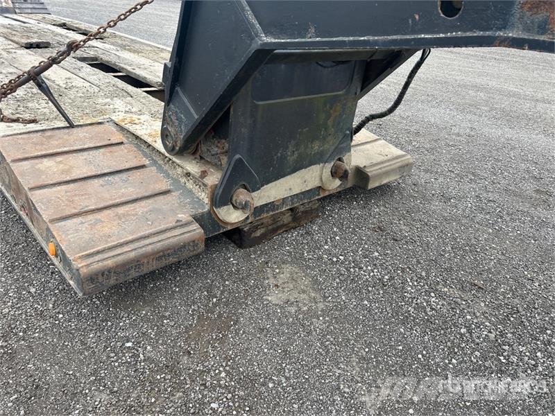  Paron 3TA Tri/A Removable Gooseneck Lowboy Trailer لوادر منخفضة