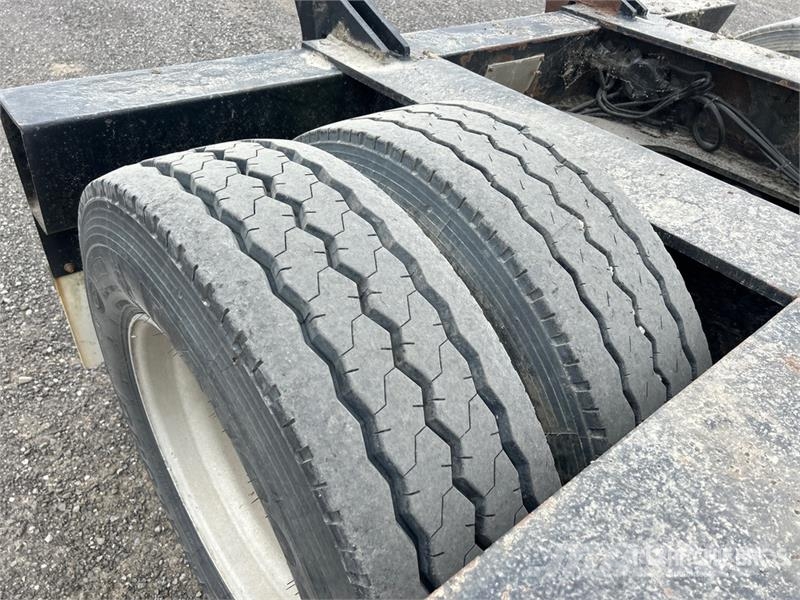 Paron 3TA Tri/A Removable Gooseneck Lowboy Trailer لوادر منخفضة