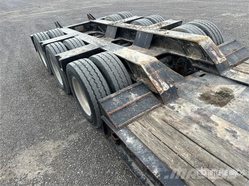  Paron 3TA Tri/A Removable Gooseneck Lowboy Trailer لوادر منخفضة