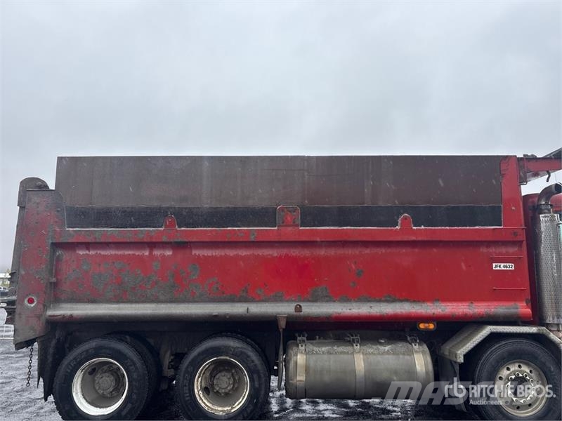 Peterbilt 330 Sora- ja kippiautot