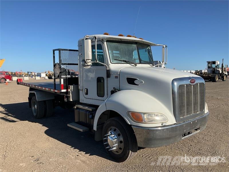 Peterbilt 330 Kipplader