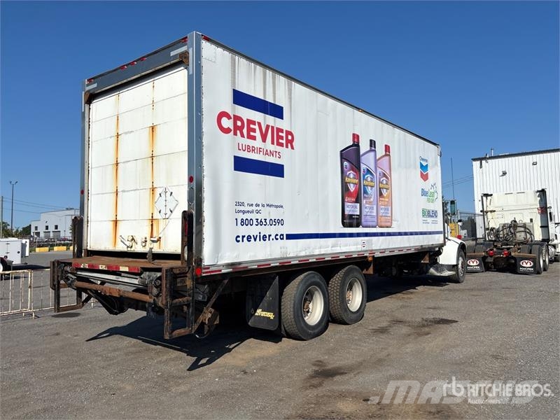 Peterbilt 330 Furgoonautod