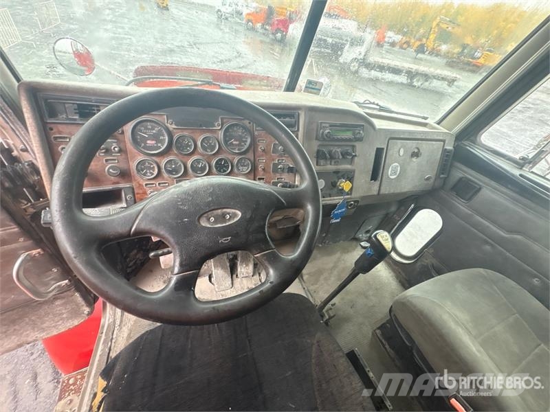 Peterbilt 330 Sora- ja kippiautot
