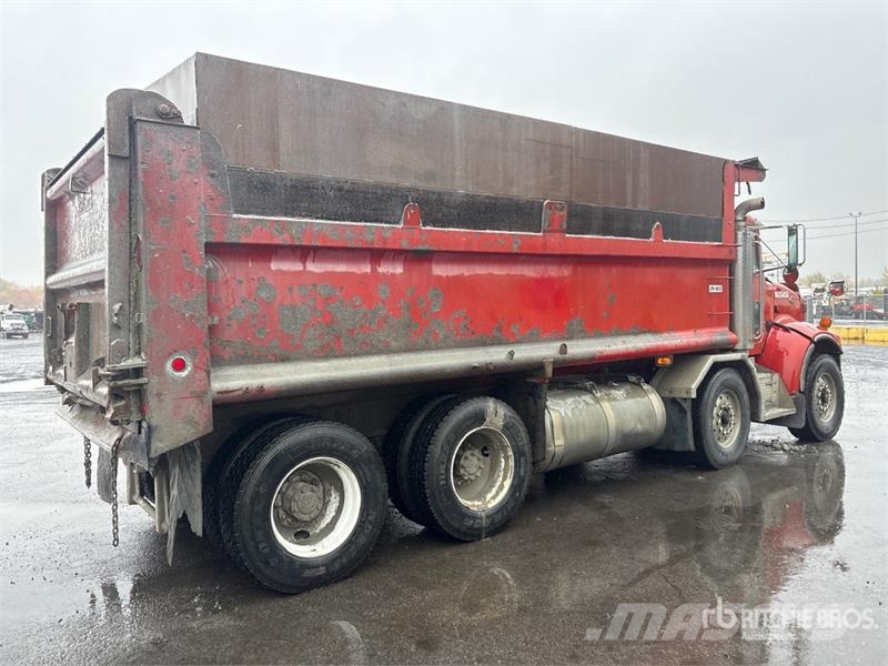 Peterbilt 330 Sora- ja kippiautot