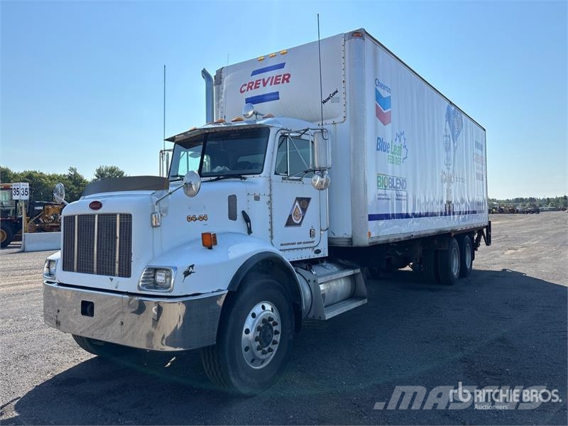 Peterbilt 330 Furgoonautod