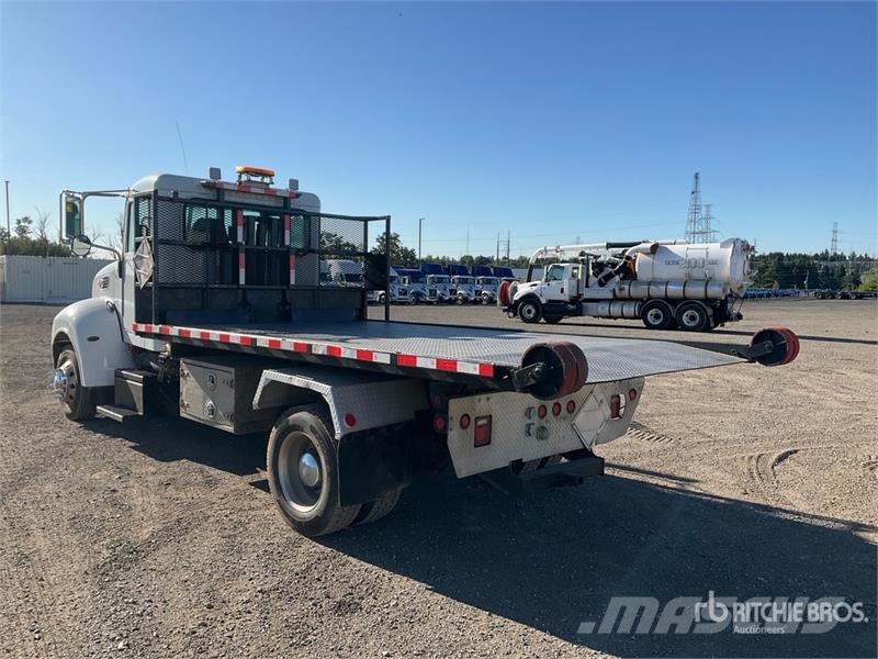 Peterbilt 330 Kipplader