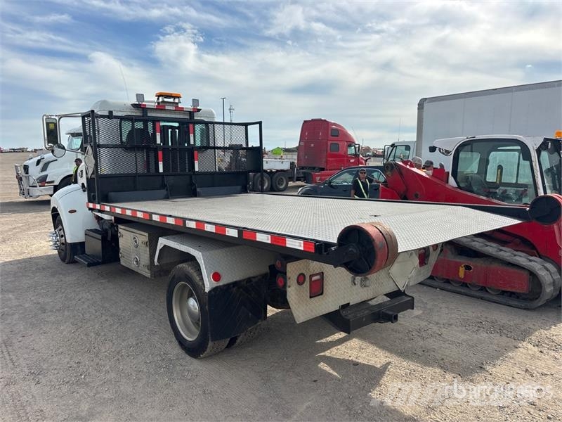 Peterbilt 330 Kipplader