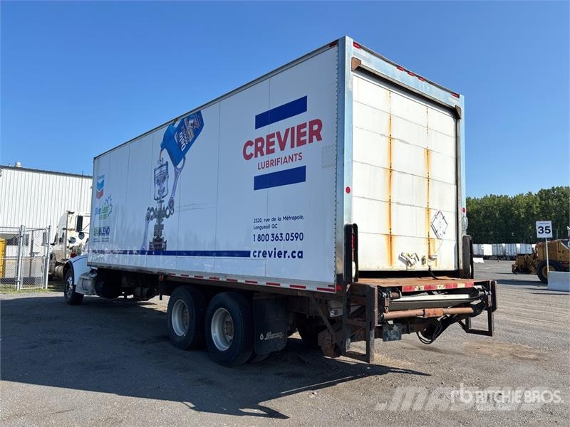 Peterbilt 330 Furgoonautod