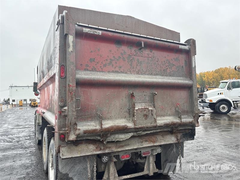 Peterbilt 330 Sora- ja kippiautot