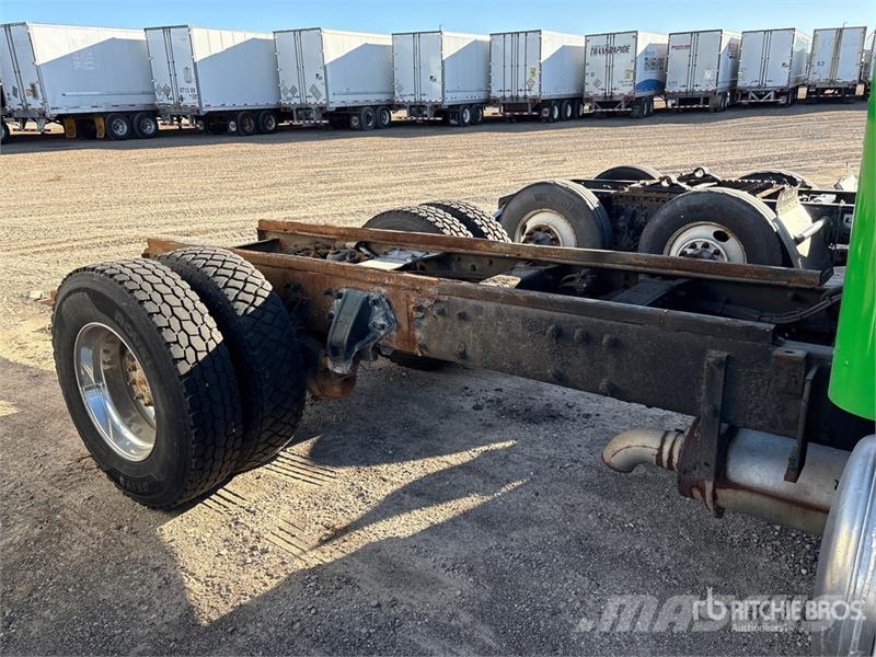 Peterbilt 335 Kabine i unutrašnjost