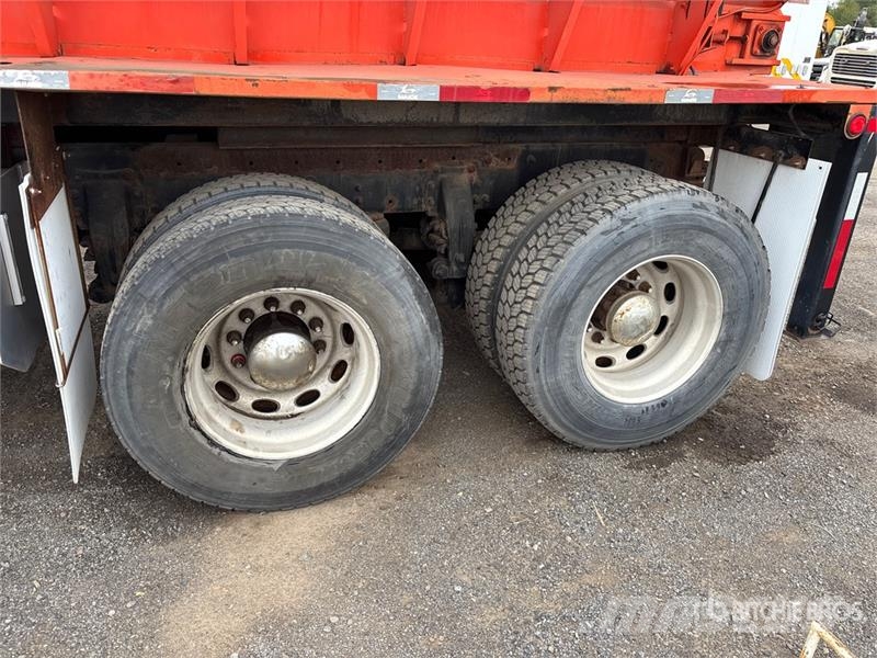 Peterbilt 335 Belediye / genel amaçli araçlar