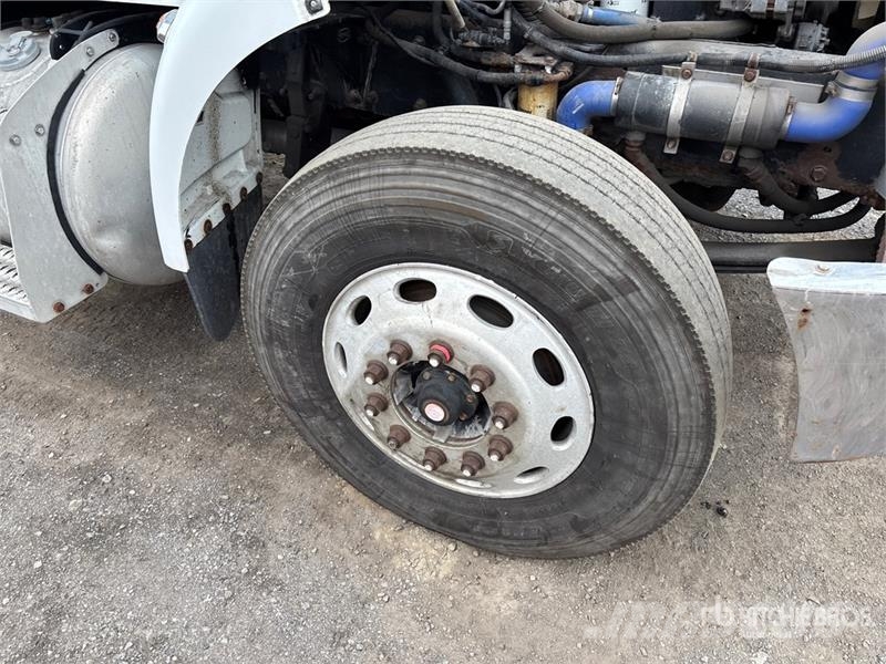 Peterbilt 335 Belediye / genel amaçli araçlar