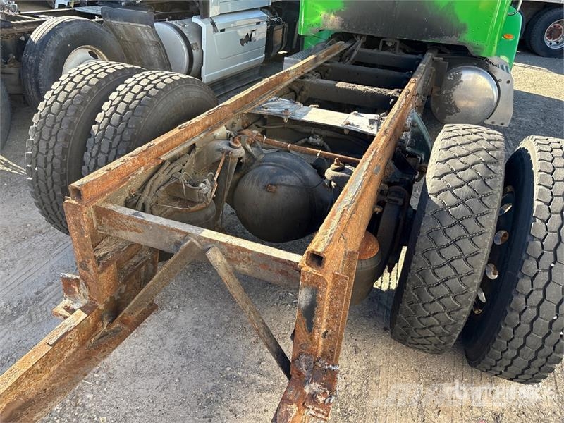 Peterbilt 335 Kabine i unutrašnjost