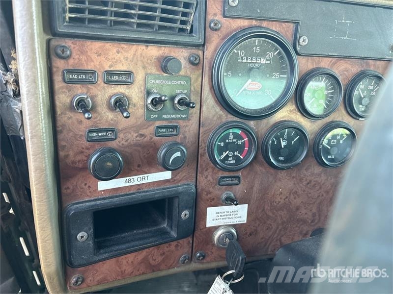 Peterbilt 335 Kabine i unutrašnjost