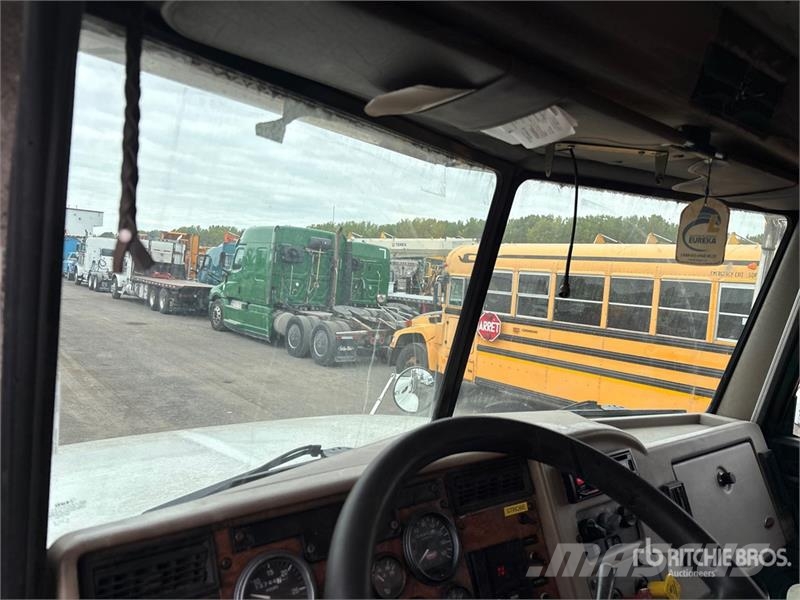 Peterbilt 335 Belediye / genel amaçli araçlar