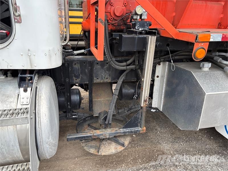 Peterbilt 335 Belediye / genel amaçli araçlar