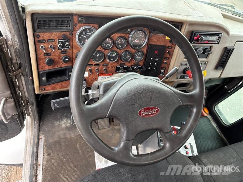 Peterbilt 335 Belediye / genel amaçli araçlar