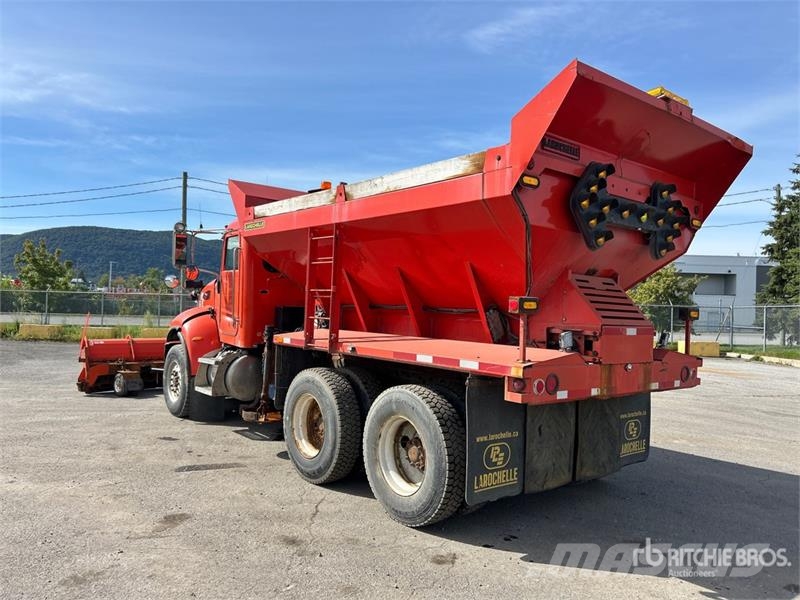 Peterbilt 335 6x4 Snow Plow Truck Komunalna vozila
