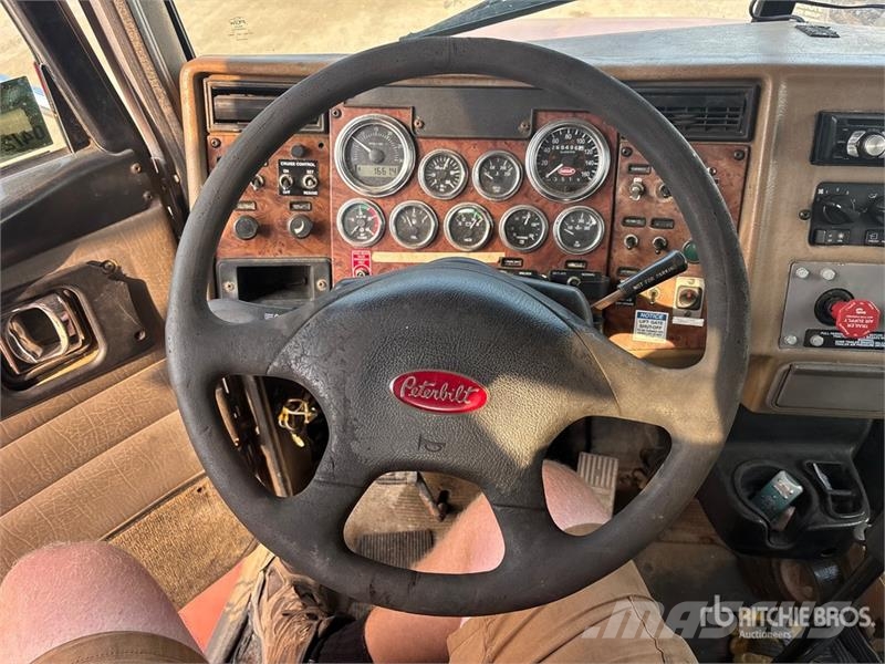 Peterbilt 340 Kranwagen