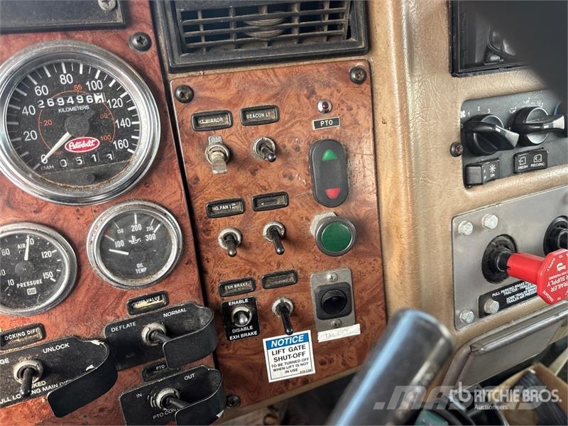 Peterbilt 340 Kranwagen