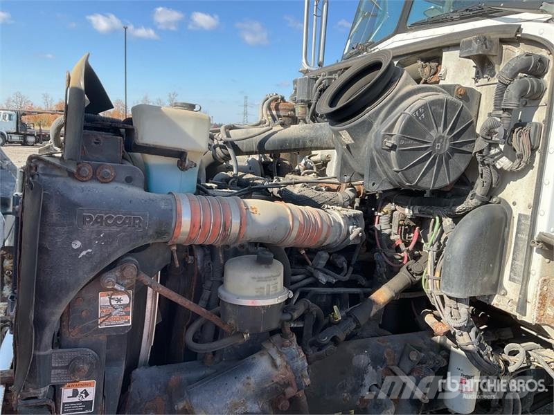 Peterbilt 348 4x2 S/A Day Cab Truck Tractor Truck Tractor Units