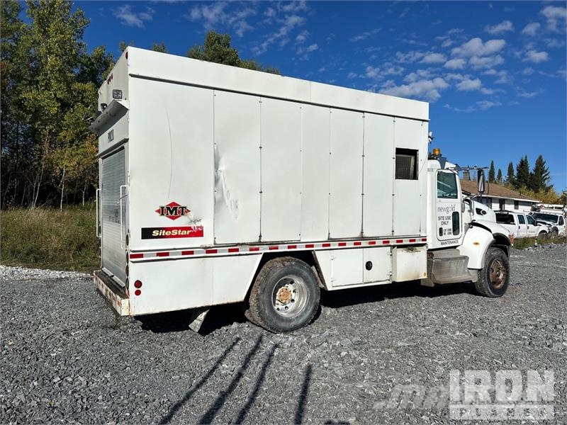 Peterbilt 348 4x2 Utility Truck (Inoperable) Caja abierta/laterales abatibles