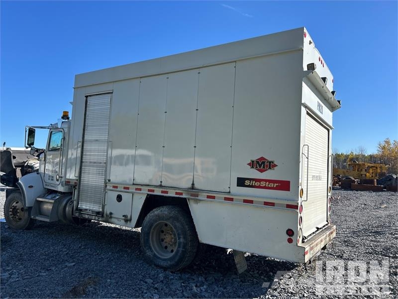 Peterbilt 348 4x2 Utility Truck (Inoperable) Caja abierta/laterales abatibles